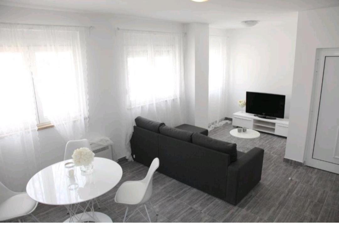 Apartments Mare Gradac  Δωμάτιο φωτογραφία